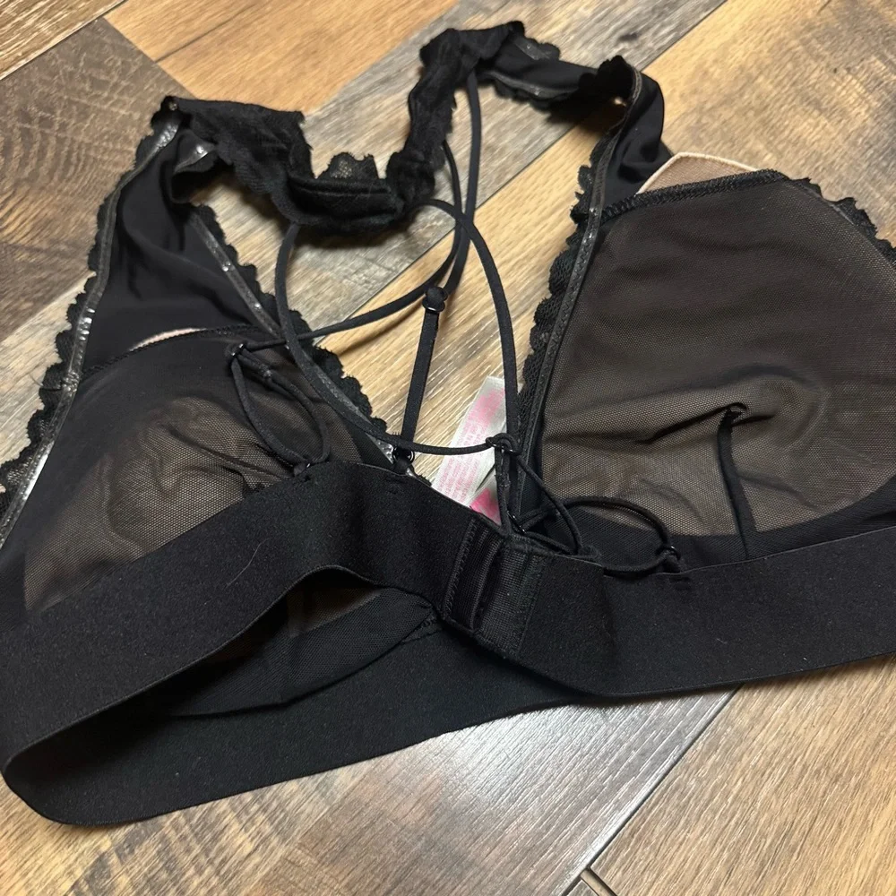 PINK Victoria's Secret Black Lace Bralette - Picture 4 of 6